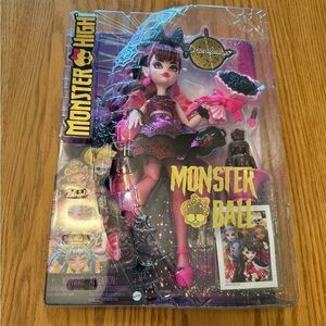 2023 Monster High Draculaura Doll-Monster Ball